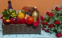 Cesta de Chás, Flores, Frutas e Bolo